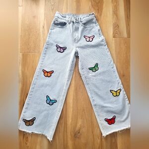 🦋 Wide Leg embroidered butterfly Jeans XS